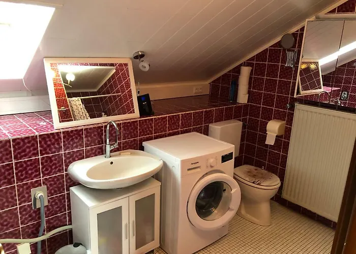 Apartment Natürlicher Holzkomfort Im Hessischen Kegelspiel Hünfeld