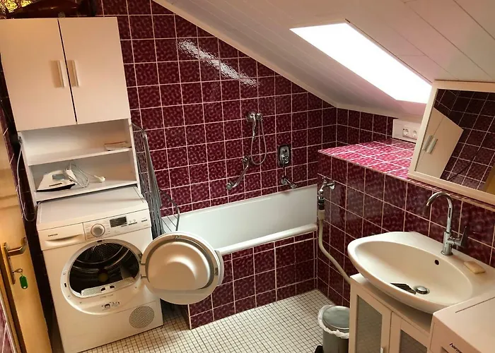 Natürlicher Holzkomfort Im Hessischen Kegelspiel * Hünfeld